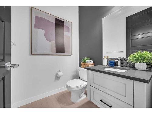 608 West Lakeview Drive, Chestermere, AB - Indoor Photo Showing Bathroom