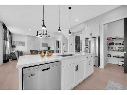 608 West Lakeview Drive, Chestermere, AB - Indoor Photo Showing Kitchen With Upgraded Kitchen