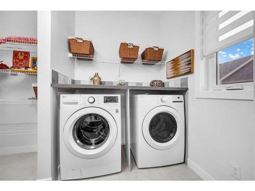 608 West Lakeview Drive, Chestermere, AB - Indoor Photo Showing Laundry Room