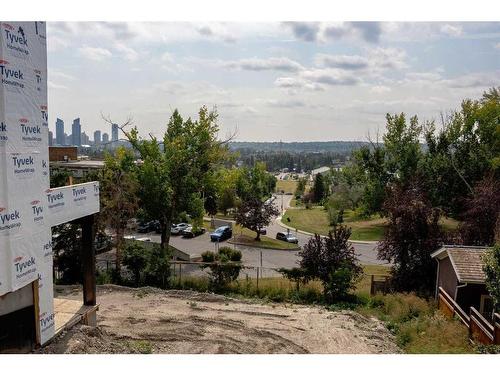 1819 11 Avenue Nw, Calgary, AB 