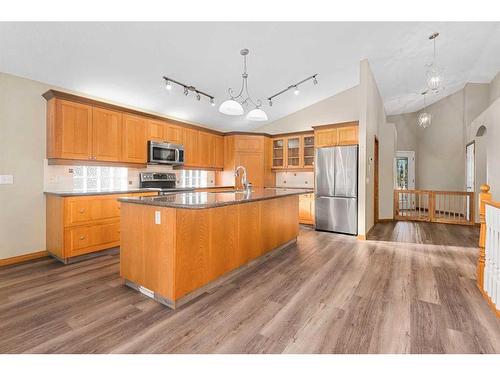 1721 Harrison Street, Crossfield, AB - Indoor Photo Showing Kitchen