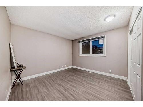 184 Castlebrook Drive Ne, Calgary, AB - Indoor Photo Showing Other Room