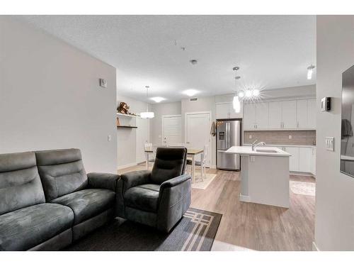 111-300 Auburn Meadows Manor Se, Calgary, AB - Indoor Photo Showing Other Room