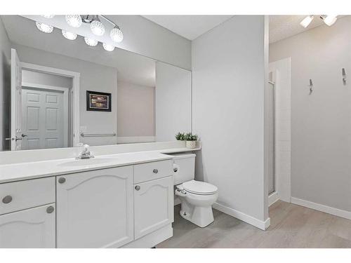 1102-7171 Coach Hill Road Sw, Calgary, AB - Indoor Photo Showing Bathroom