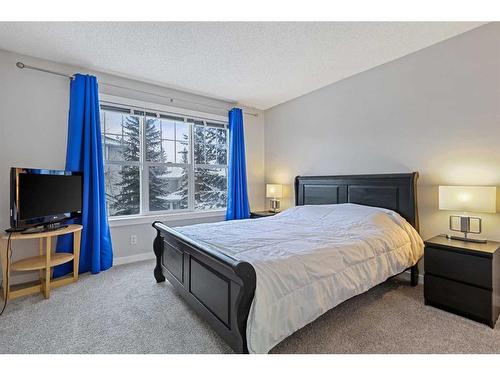 1102-7171 Coach Hill Road Sw, Calgary, AB - Indoor Photo Showing Bedroom