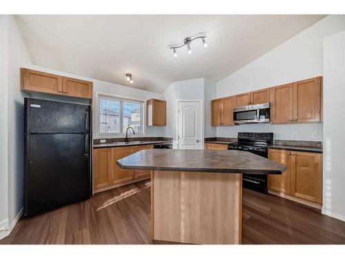 202-100 Panatella Landing Nw, Calgary, AB - Indoor Photo Showing Kitchen