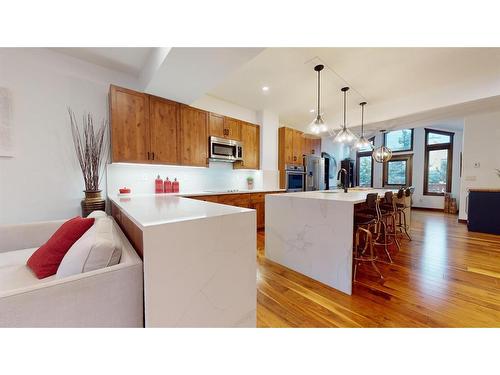 614 8Th Avenue Sw, Canmore, AB - Indoor Photo Showing Kitchen