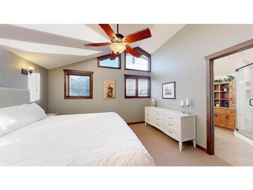 614 8Th Avenue Sw, Canmore, AB - Indoor Photo Showing Bedroom