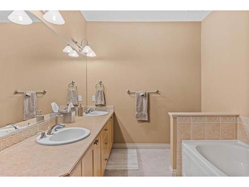 303-3 Aspen Glen, Canmore, AB - Indoor Photo Showing Bathroom