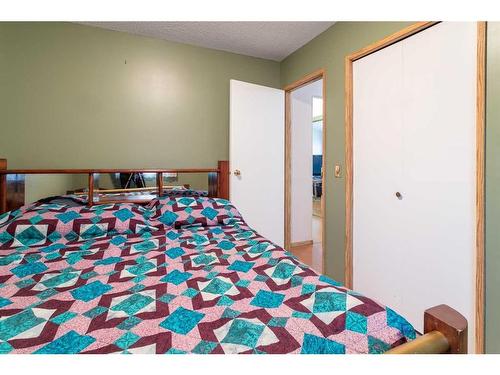 212 Riverstone Place Se, Calgary, AB - Indoor Photo Showing Bedroom