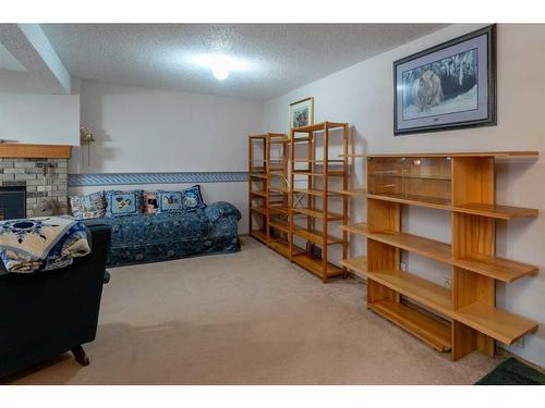 212 Riverstone Place Se, Calgary, AB - Indoor