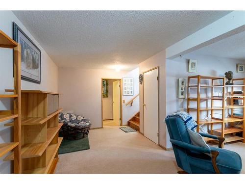 212 Riverstone Place Se, Calgary, AB - Indoor