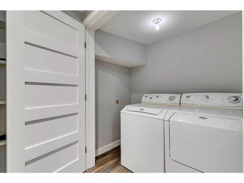 243 Cottageclub Crescent, Rural Rocky View County, AB - Indoor Photo Showing Laundry Room