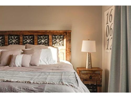 65 Auburn Springs Place Se, Calgary, AB - Indoor Photo Showing Bedroom