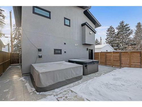 445 23 Avenue Ne, Calgary, AB - Outdoor With Exterior