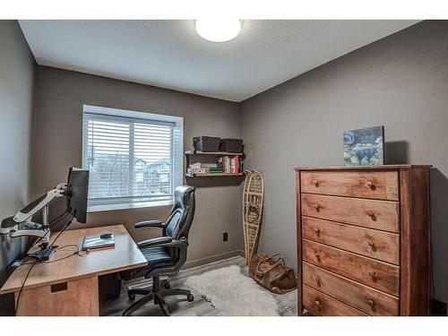 1202-2066 Luxstone Boulevard Sw, Airdrie, AB - Indoor Photo Showing Office