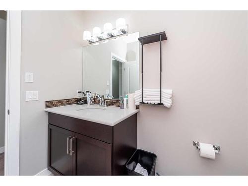 115 Savanna Parade Ne, Calgary, AB - Indoor Photo Showing Bathroom