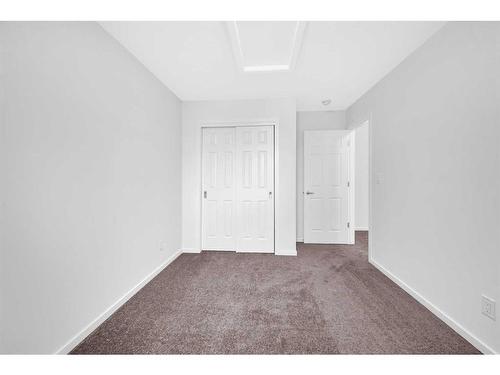 800 Windbury Street, Airdrie, AB - Indoor Photo Showing Other Room