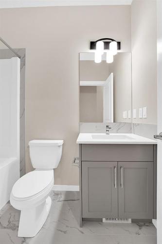 309 Corner Glen Way Ne, Calgary, AB - Indoor Photo Showing Bathroom