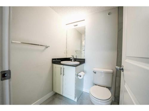 425-195 Kincora Glen Road Nw, Calgary, AB - Indoor Photo Showing Bathroom