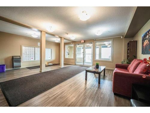 425-195 Kincora Glen Road Nw, Calgary, AB - Indoor