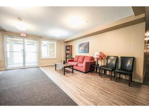 425-195 Kincora Glen Road Nw, Calgary, AB - Indoor