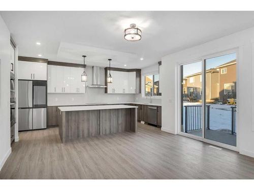 46 South Shore Bay, Chestermere, AB - Indoor Photo Showing Kitchen