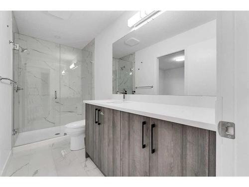 46 South Shore Bay, Chestermere, AB - Indoor Photo Showing Bathroom