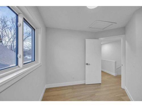 8 Martinglen Mews Ne, Calgary, AB - Indoor Photo Showing Other Room