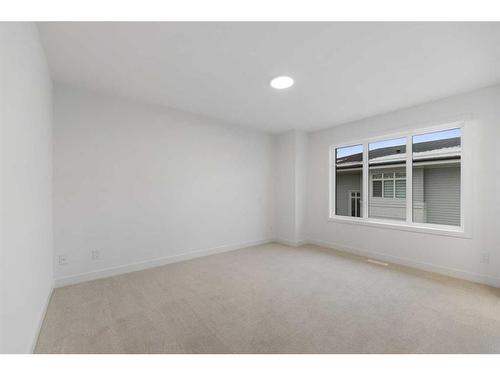 511-857 Belmont Drive Sw, Calgary, AB - Indoor Photo Showing Other Room