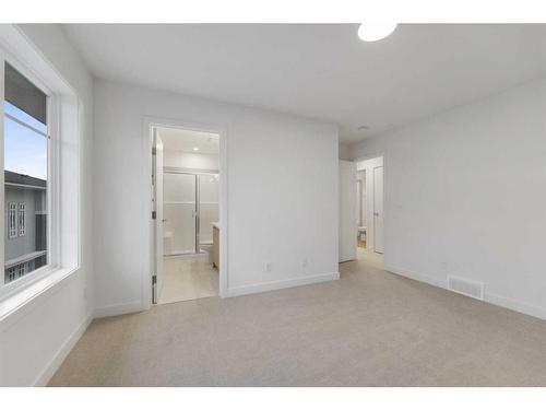 511-857 Belmont Drive Sw, Calgary, AB - Indoor Photo Showing Other Room