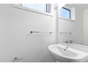 511-857 Belmont Drive Sw, Calgary, AB  - Indoor Photo Showing Bathroom 