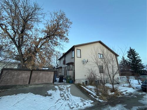 204 Deer Ridge Way Se, Calgary, AB - Outdoor