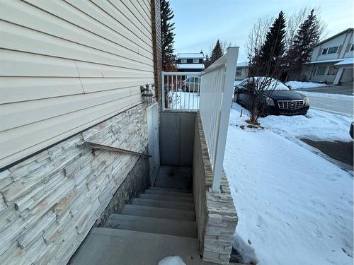 204 Deer Ridge Way Se, Calgary, AB - Outdoor With Exterior