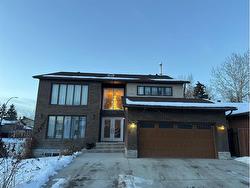 204 Deer Ridge Way SE Calgary, AB T2J 5Y6