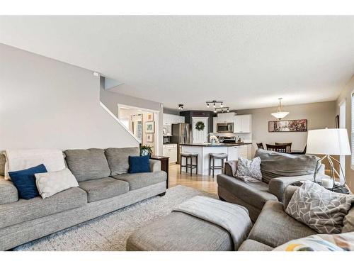 111 Inverness Drive Se, Calgary, AB - Indoor Photo Showing Living Room