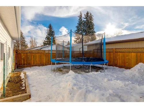 251 Queen Charlotte Way Se, Calgary, AB - Outdoor