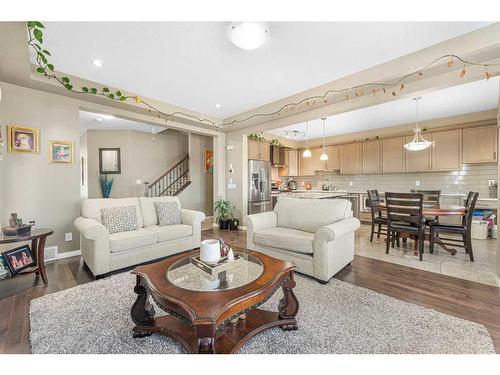 73 Cityscape Gardens Ne, Calgary, AB - Indoor Photo Showing Living Room