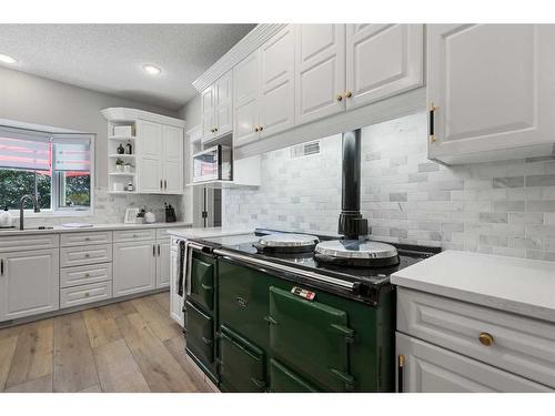 145 Candle Place Sw, Calgary, AB - Indoor Photo Showing Kitchen With Upgraded Kitchen