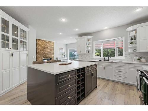 145 Candle Place Sw, Calgary, AB - Indoor Photo Showing Kitchen With Upgraded Kitchen