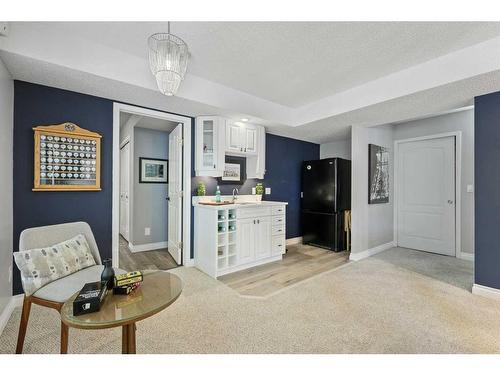 145 Candle Place Sw, Calgary, AB - Indoor Photo Showing Kitchen