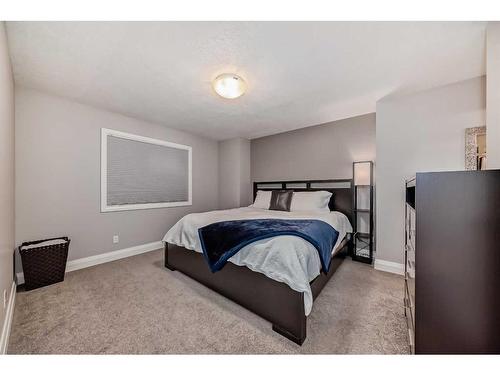 279 Springborough Way Sw, Calgary, AB - Indoor Photo Showing Bedroom