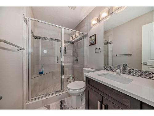 279 Springborough Way Sw, Calgary, AB - Indoor Photo Showing Bathroom