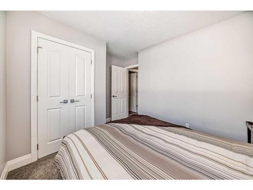 279 Springborough Way Sw, Calgary, AB - Indoor Photo Showing Bedroom