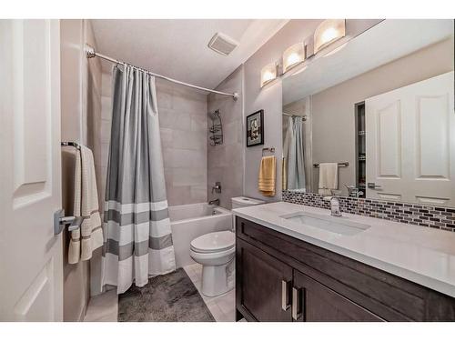 279 Springborough Way Sw, Calgary, AB - Indoor Photo Showing Bathroom