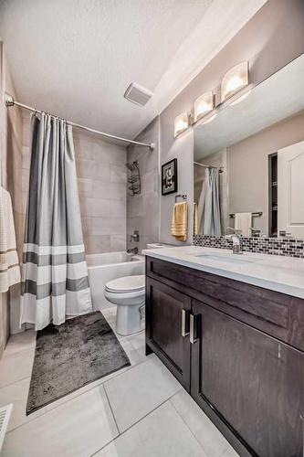 279 Springborough Way Sw, Calgary, AB - Indoor Photo Showing Bathroom