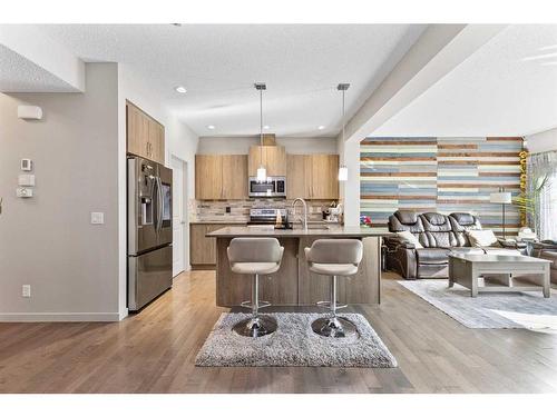 18 Evanscrest Terrace Nw, Calgary, AB - Indoor Photo Showing Kitchen With Stainless Steel Kitchen With Upgraded Kitchen