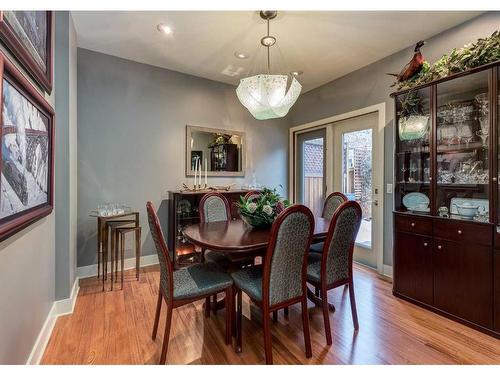 954 Drury Avenue Ne, Calgary, AB - Indoor Photo Showing Dining Room