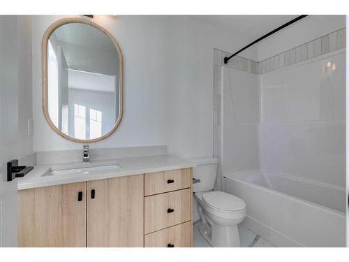 118 Clydesdale Avenue, Cochrane, AB - Indoor Photo Showing Bathroom