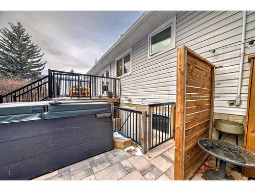 4179 Varsity Road Nw, Calgary, AB - Outdoor With Exterior